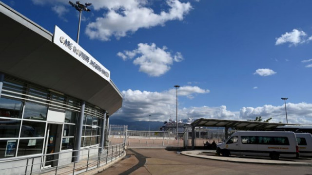 Пожарна и полиция едва събудиха заспал авиодиспечер на остров Корсика